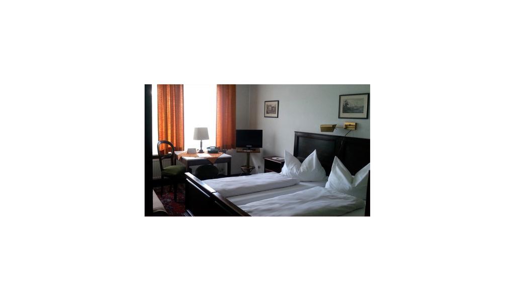 Hotel Corona Франкфурт-на-Майні Екстер'єр фото
