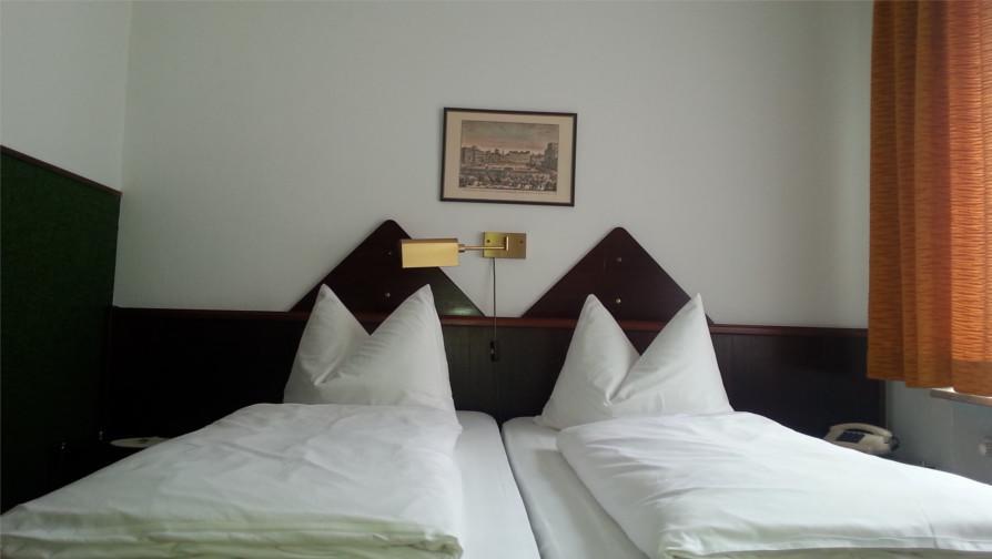 Hotel Corona Франкфурт-на-Майні Екстер'єр фото